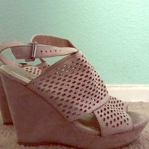 Madden Girl Women’s Size 7 Wedges